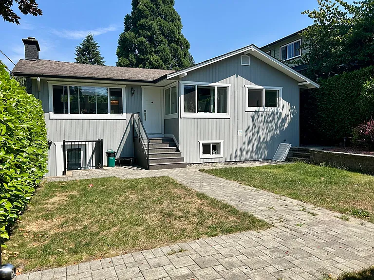 1015 Jefferson Ave #UPPER — Photo 12
