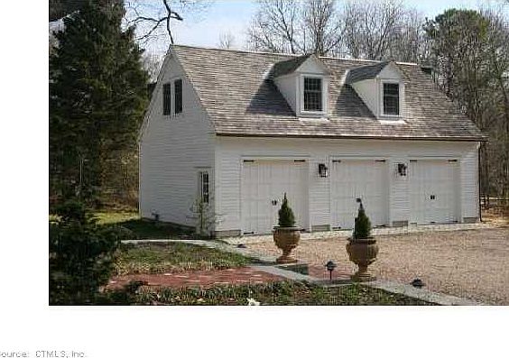 3car garage apt second floo 