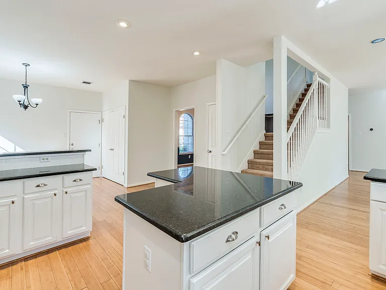 6911 Gentle Oak Dr — Photo 12