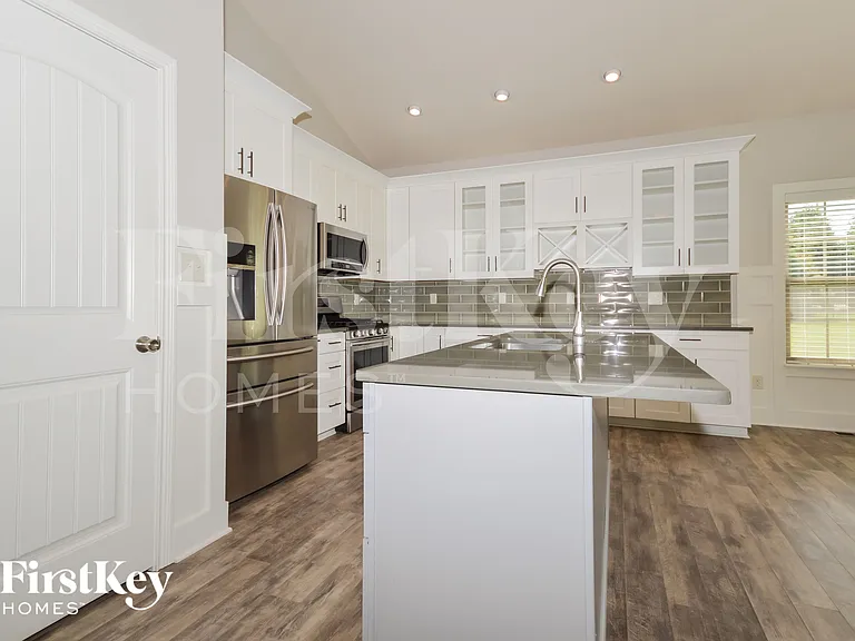 4405 Nottinghill Dr — Photo 7