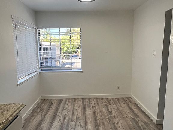 5th image of 1415 Ebener St #0