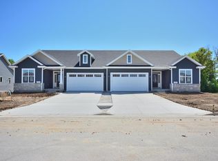 W198N5511 Magnolia Ln, Menomonee Falls, WI 53051