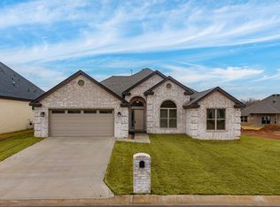 71 Corniche Cv, Maumelle, AR 72113