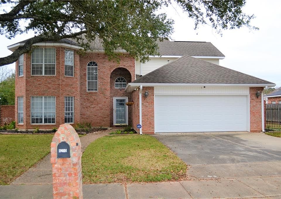 1st image of 6210 Cobblestone Dr