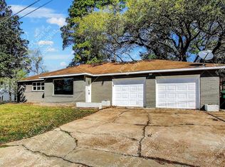 203 Moose Jaw Ln, Huffman, TX 77336