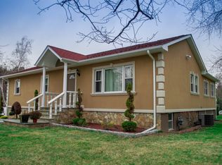 46 Carroll Dr, Wappingers Falls, NY 12590