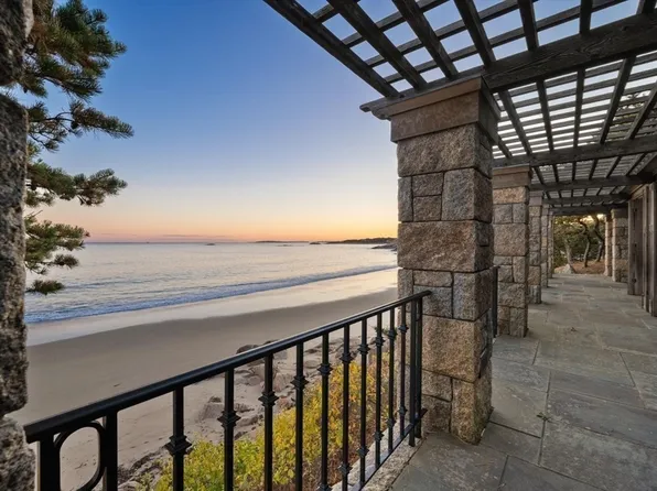 239 Summer St, Manchester, MA 01944