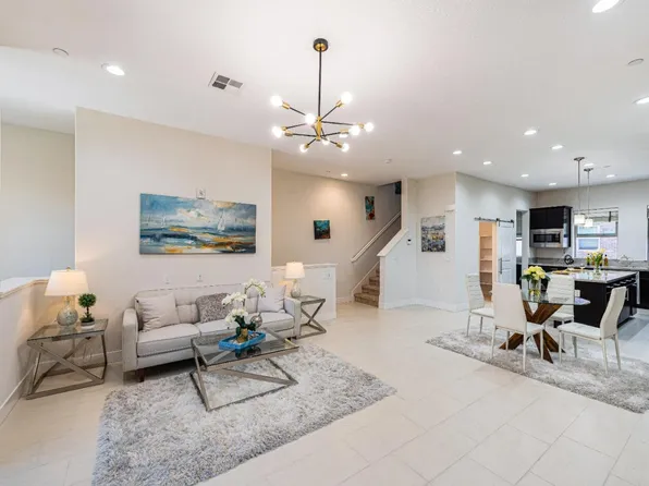 211 Houret Dr, Milpitas, CA 95035