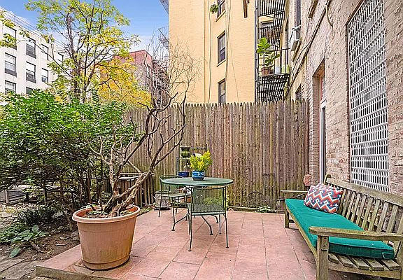 2nd image of 419 W 48th St APT 1E