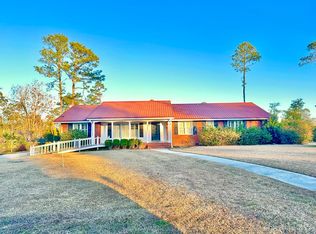 404 Letitia Ave N, Douglas, GA 31533