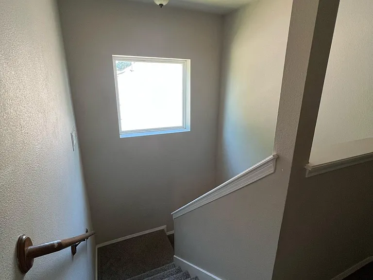 1805 E Jacksonville St — Photo 48