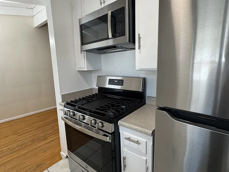636 Acanto St