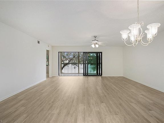 4th image of 5754 Deauville CIR #E204