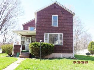 54 Orchard St, Fredonia, NY 14063