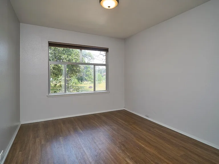 133 Parland Pl — Photo 15