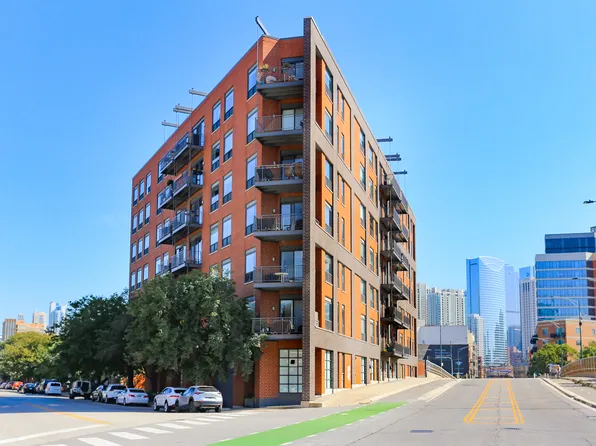 859 W Erie St APT 805, Chicago, IL 60642