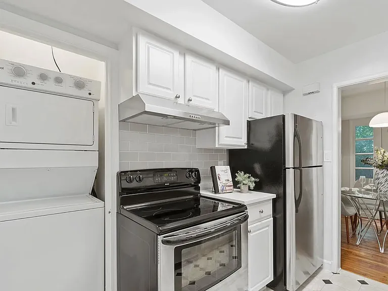 8544 Manchester Rd #1-7 — Photo 11