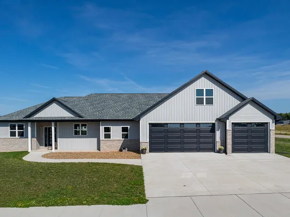 N9306 Touchdown Dr, Appleton, WI 54915