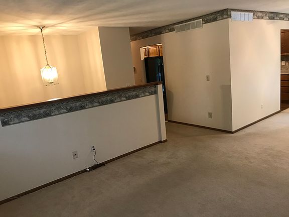 4th image of 4808 Farley Dr