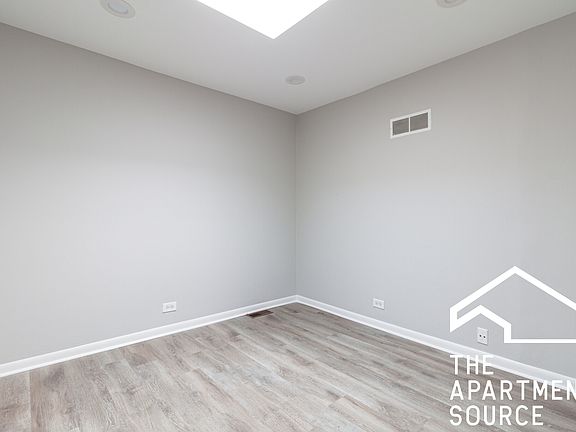 2nd image of 702 W Gordon Ter #302