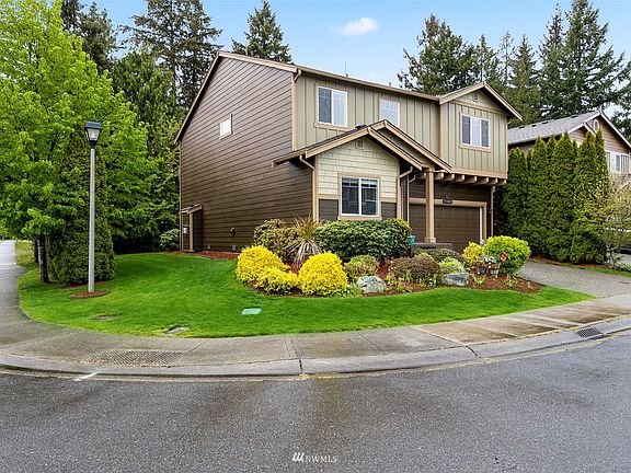 Beautiful Luscious Corner Lot 