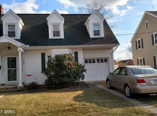 1028 S 4th St, Chambersburg, PA