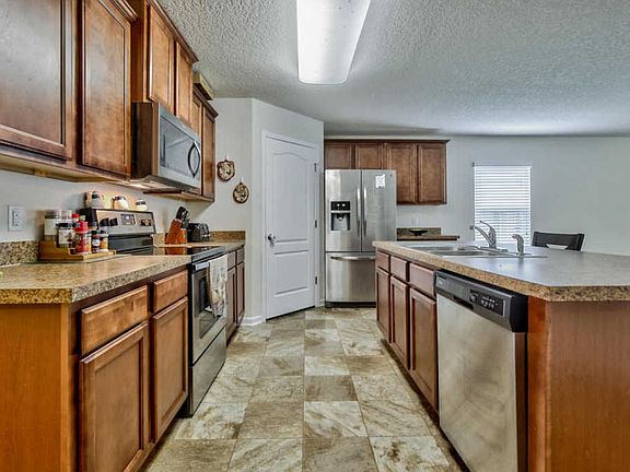 2nd image of 75125 Morning Glen Ct
