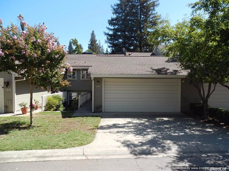 1st image of 121 Valley Oak Dr #35