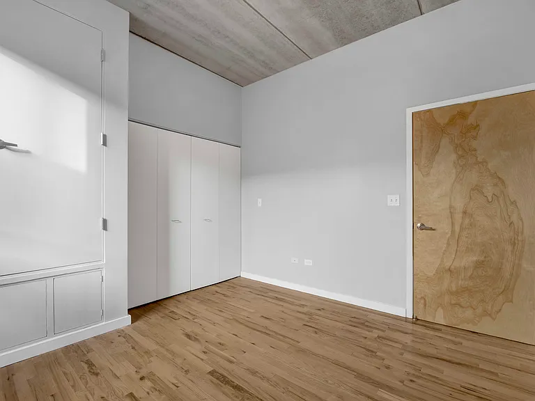 630 N Franklin St #1019 — Photo 25