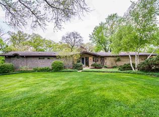7 Longview Knl NE, Iowa City, IA 52240