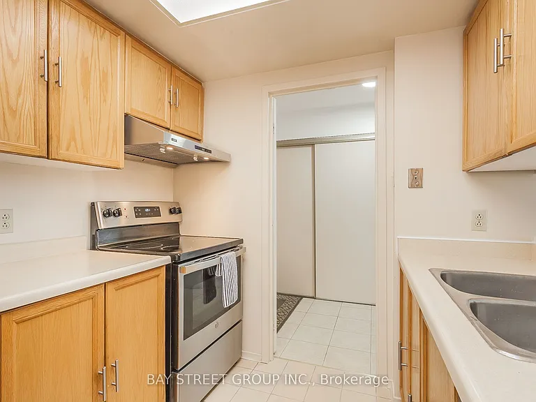 2 Raymerville Dr #717 — Photo 5
