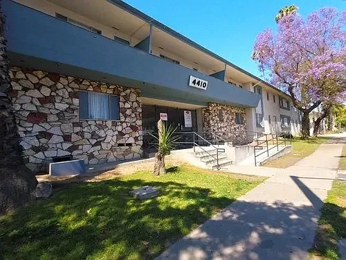 MLK Blvd Apartments — Photo 1