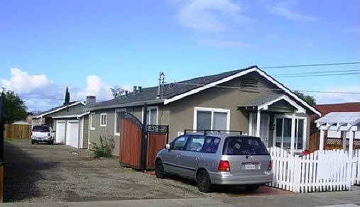 601 N P St photo 1