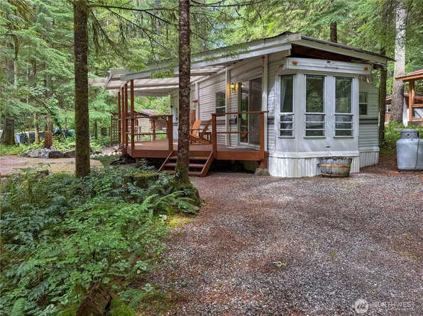 158 3 E Big River Boulevard, Deming, WA 98244