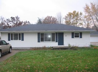 919 Liberty St, Algonac, MI