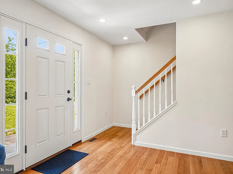 40 Creek Rd — Photo 3