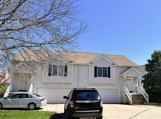 871 Sky Ridge Dr, Madison, WI 53719