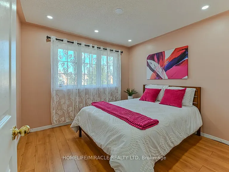 36 Letty Ave — Photo 11