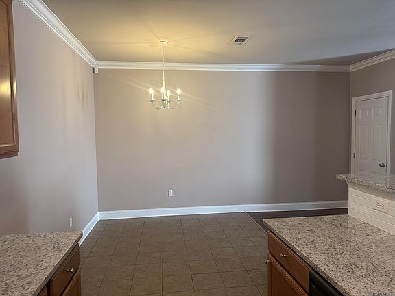 4th image of 900 Dean Lee Dr APT 901