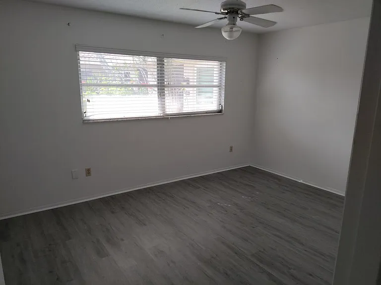 2161 Pueblo Cir #V-16 — Photo 8