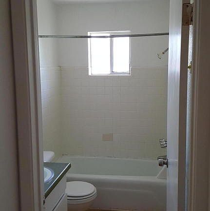 4th image of 8447 S 5th Dr