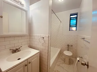 Rented by Silverstein Collection LLC 