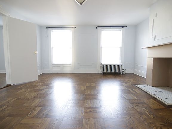 2nd image of 168 Eckford St #3