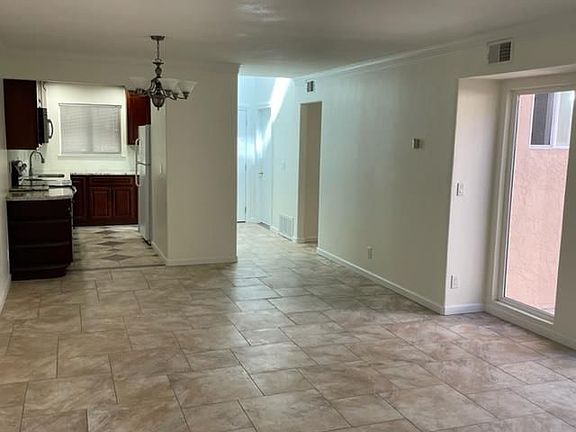 5th image of 632 Birch Dr