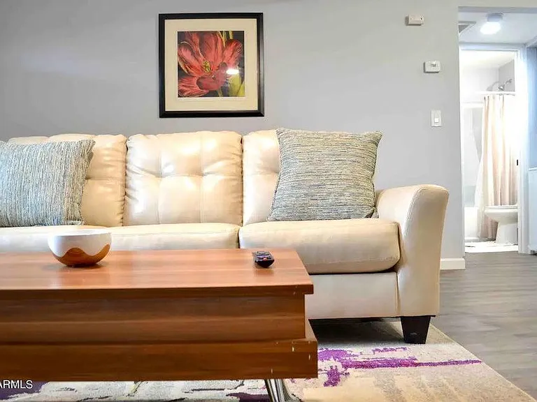 1808 E Yale St #3 — Photo 8