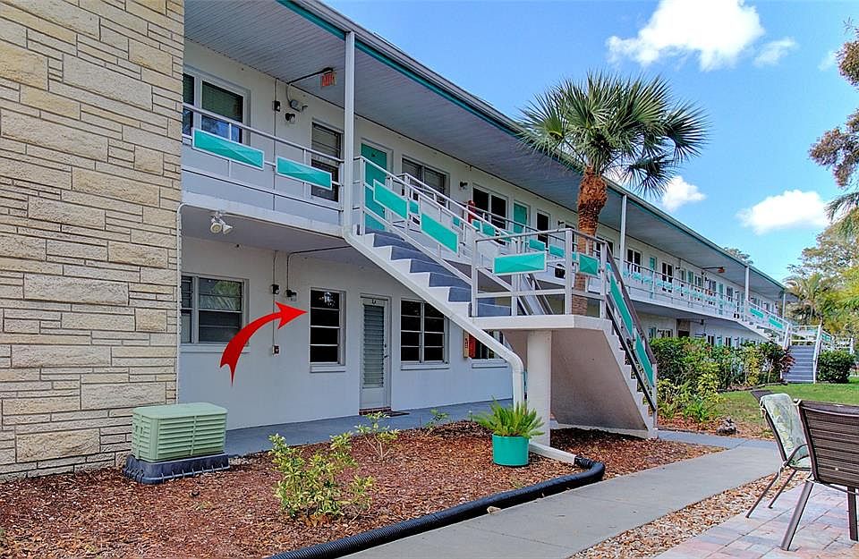 1st image of 6100 21ST STREET N #2