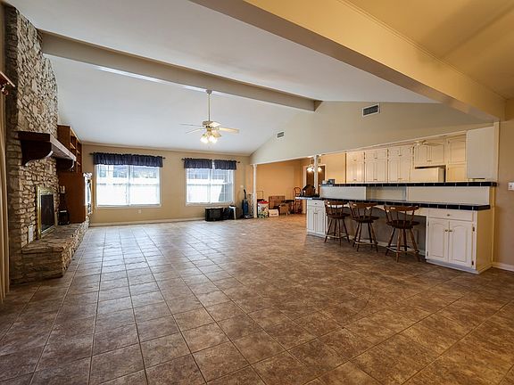 5th image of 609 Avenue I