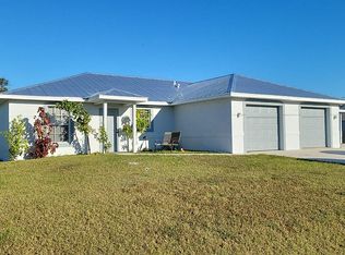 2209/ 2211 Daniel Ave N, Fort Myers, FL 33971