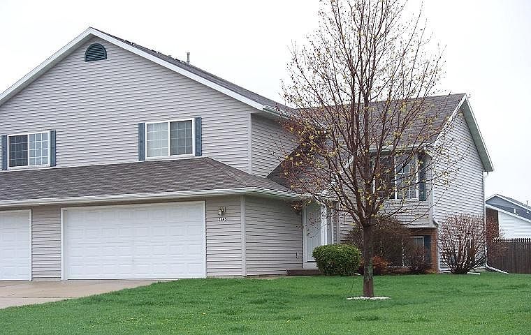 1st image of 2645 N Wuthering Hills Dr