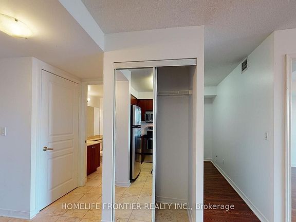 5th image of 503 Beecroft Rd Unit 610